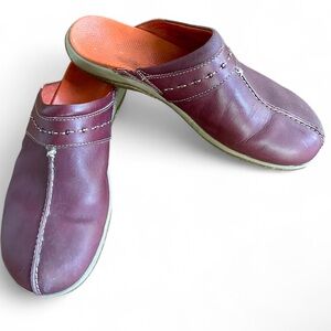 ACORN Burgundy Leather Clogs Hand Stitch Earthy Mules Y2K Boho Artisan | Size 10